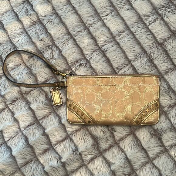 COACH wristlet - Picture 1 of 5